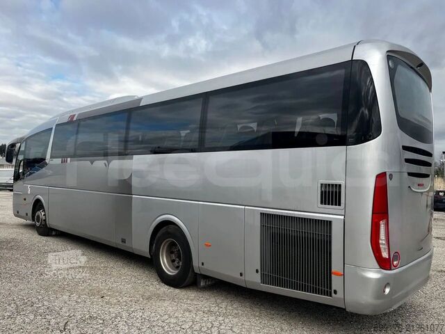 Αυτοκίνητο τουρισμού Irizar i6