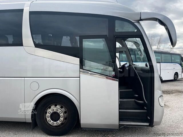 Αυτοκίνητο τουρισμού Irizar i6