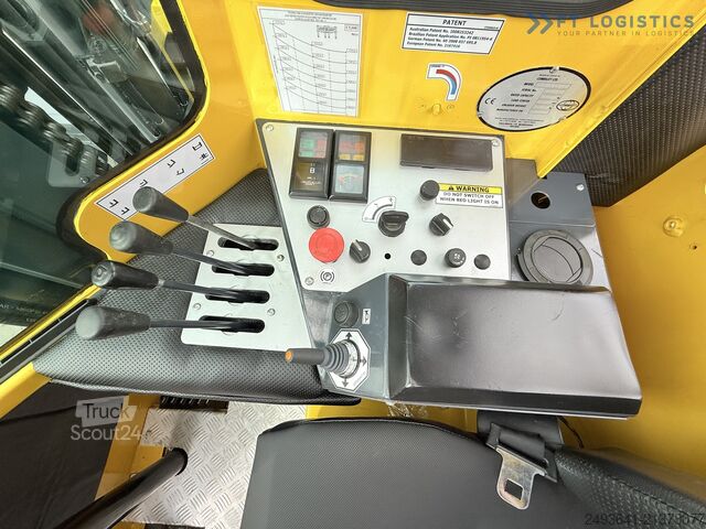 Dört yollu forklift Combilift C5000 DIESEL TRIPLEX 7600 FREE-LIFT