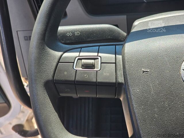 Ledusskapja kravas automašīna VOLVO FM 460 * FRIGOBLOCK *VOLLLUFT*LBW 2.5T PALFINGER