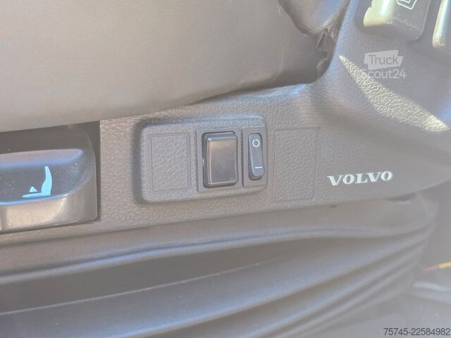 Ledusskapja kravas automašīna VOLVO FM 460 * FRIGOBLOCK *VOLLLUFT*LBW 2.5T PALFINGER