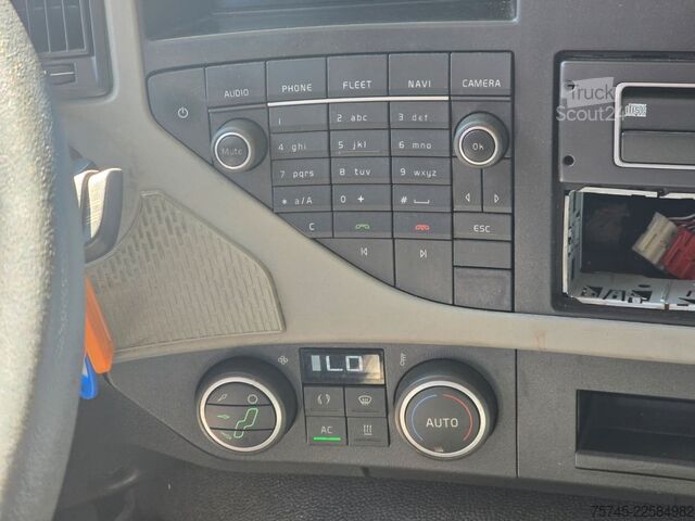Ledusskapja kravas automašīna VOLVO FM 460 * FRIGOBLOCK *VOLLLUFT*LBW 2.5T PALFINGER