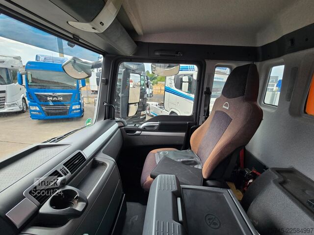 Autolaadkraan MAN TGS 26.360 *  HYVA-KRAN * 19.3M * FERNBEDIENUNG
