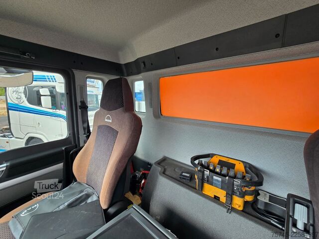 Autolaadkraan MAN TGS 26.360 *  HYVA-KRAN * 19.3M * FERNBEDIENUNG