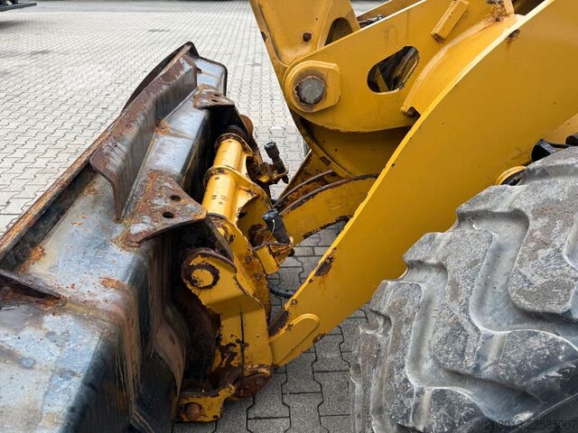 Radlader CATERPILLAR 914 14A Radlader MIT Schaufel 8,6 Tonnen *2927 h