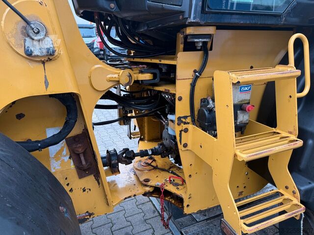 Radlader CATERPILLAR 914 14A Radlader MIT Schaufel 8,6 Tonnen *2927 h
