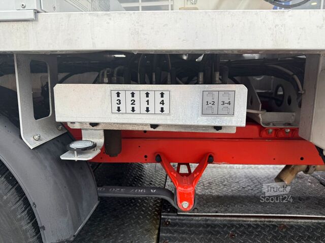 Plataforma elevadora sobre camión MERCEDES-BENZ Sprinter Multitel MT 162 EX Hebebühne