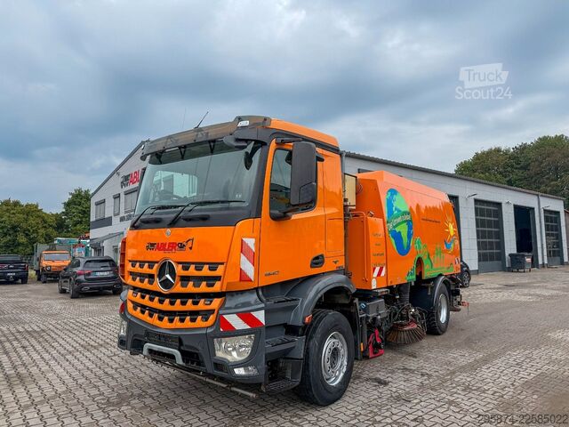 Vejfejemaskine MERCEDES-BENZ Arocs 1840 Kehrmaschine Bucher