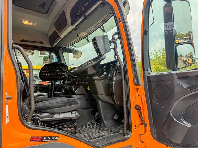 Vejfejemaskine MERCEDES-BENZ Arocs 1840 Kehrmaschine Bucher
