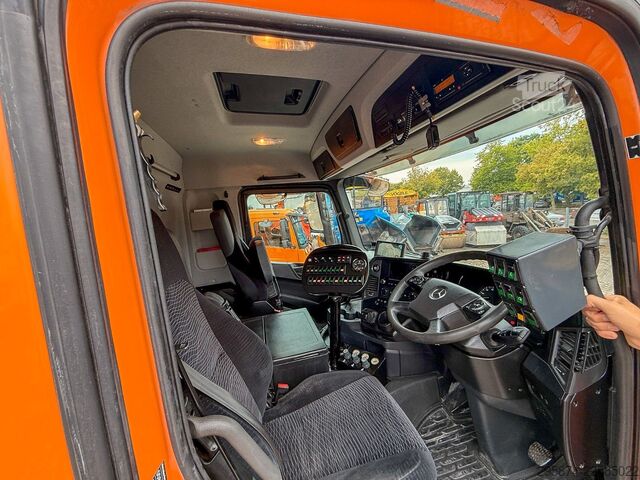 Vejfejemaskine MERCEDES-BENZ Arocs 1840 Kehrmaschine Bucher