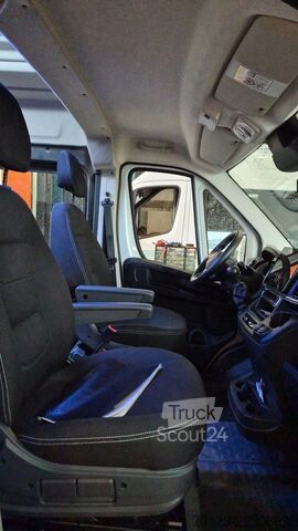 Микробус FIAT Ducato 9 Sitzer Mobility Airlineboden Rolli