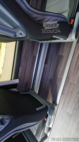 Minibüs MERCEDES-BENZ 519 Sunset S 4 Ferqui Chasis 907 Vorlauffahrzeug
