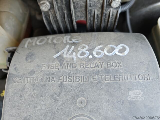شاحنة بانل Iveco DAILY 35S15