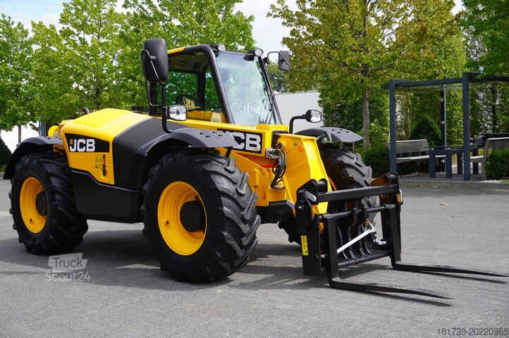 Telelader JCB 526-56 AGRI Plus / 5.6 m / joystick
