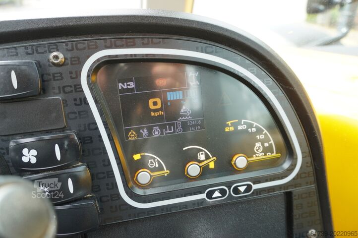 Telelader JCB 526-56 AGRI Plus / 5.6 m / joystick