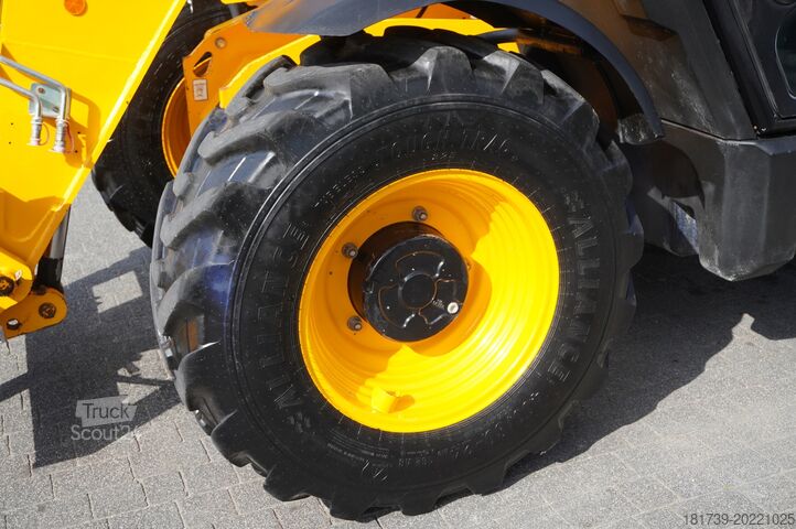 Teleskopski manipulator JCB 535-95 / 3.5 T / range 9.5 m / 700 MTH!