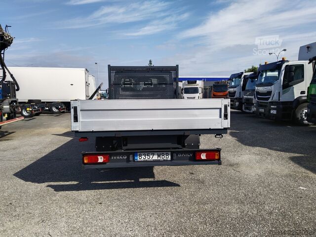 شاحنة صندوقية Iveco DAILY 35S16