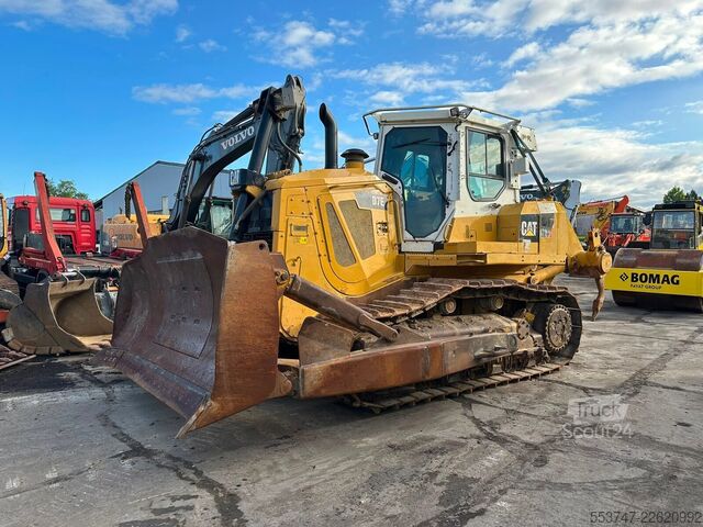 Puskutraktori Caterpillar D 7 E