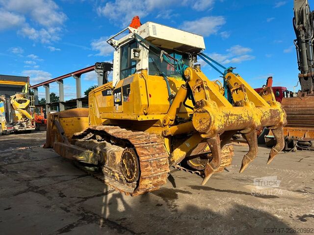 Puskutraktori Caterpillar D 7 E