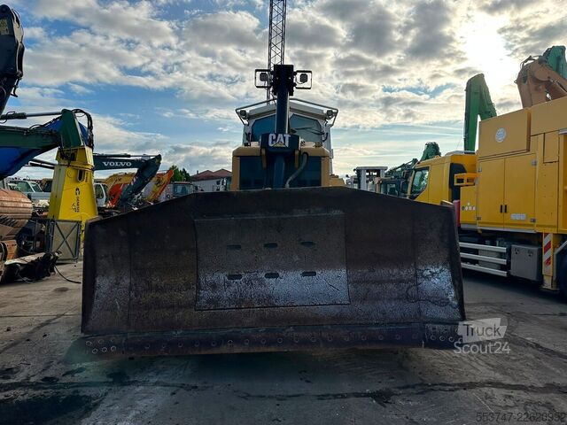 Puskutraktori Caterpillar D 7 E