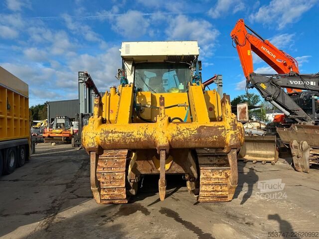 Puskutraktori Caterpillar D 7 E