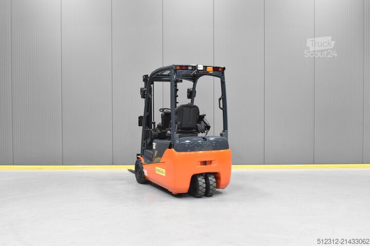 Forklift Toyota 8FBET16