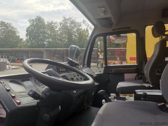 شاحنة إطفاء MAN L 2000