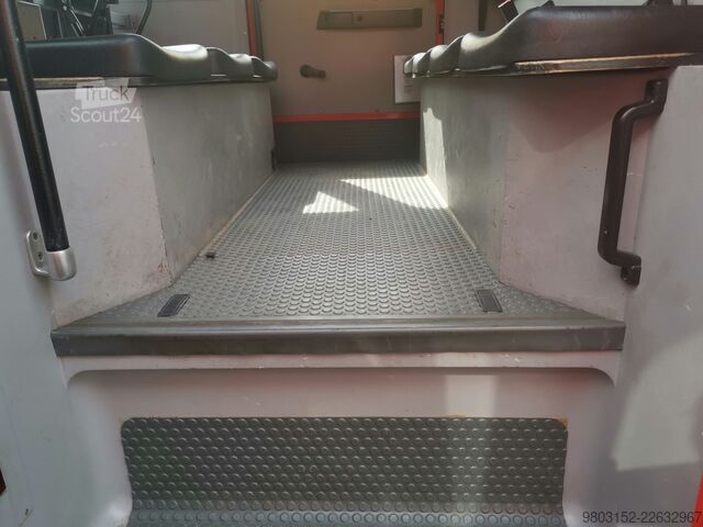 شاحنة إطفاء MAN L 2000