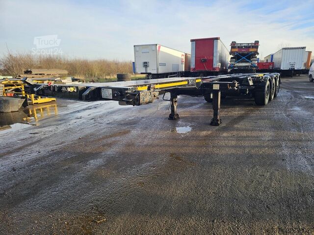 Transport av containrar OZGUL /GA08XS1 / 2 X EXTENDIBLE CHASSIS /GERMAN TRAIL...