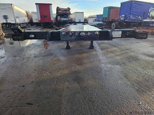Transport av containrar OZGUL /GA08XS1 / 2 X EXTENDIBLE CHASSIS /GERMAN TRAIL...