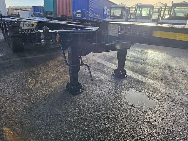 Transport av containrar OZGUL /GA08XS1 / 2 X EXTENDIBLE CHASSIS /GERMAN TRAIL...