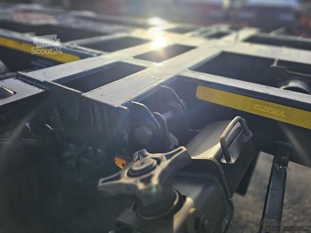 Transport av containrar OZGUL /GA08XS1 / 2 X EXTENDIBLE CHASSIS /GERMAN TRAIL...