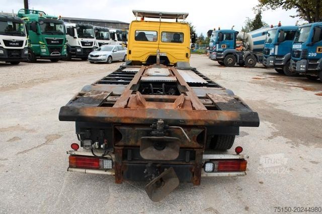 Autocamion cu caroserie interschimbabilă MERCEDES-BENZ KAMAG WIESEL WBH 25 Umsetzer Rangierer Nr.: 396