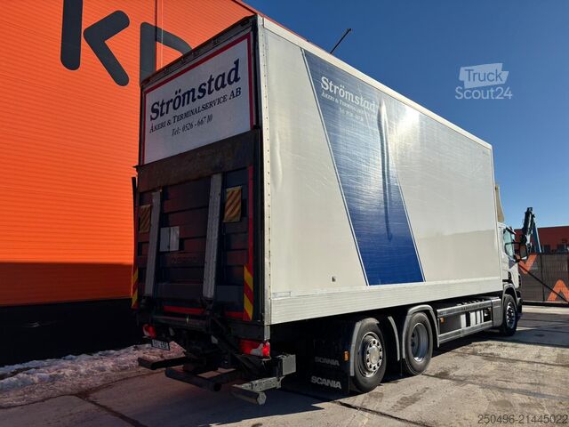 Laatikon runko Scania P 450 6x2 RETARDER / BOX L=7459 mm