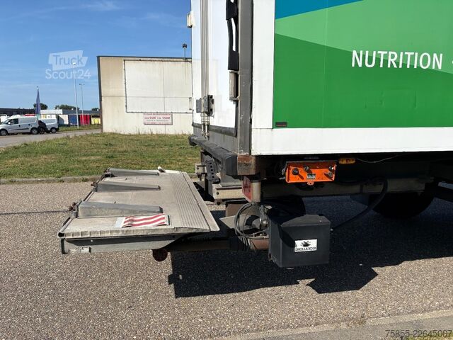 Kovček Schmitz SKO 24 ISO Box / SAF Axles / Steering Axle / Li...