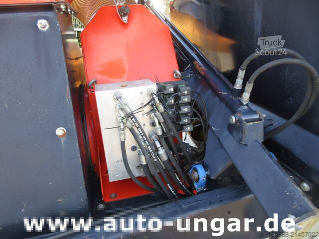 Camion-citerne à vide Trilo S8 Kehrsaugwagen 2015 sweep & collect