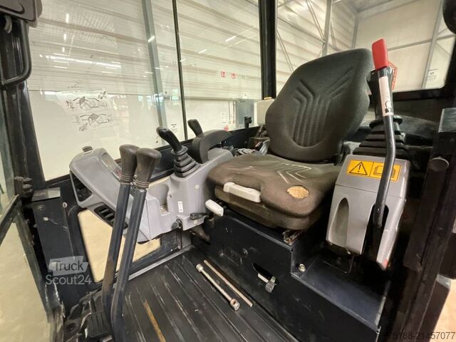 Mini-pelle Kubota KX 018-4