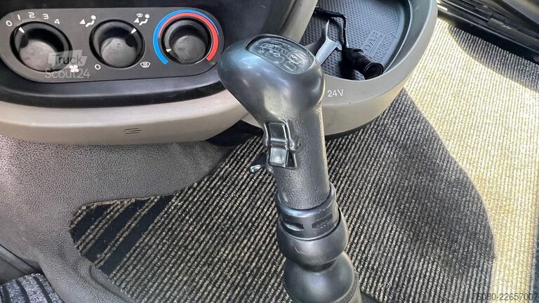 Tracteur standard DAF XF 105.410 (BOITE MANUELLE / MANUAL GEARBOX)