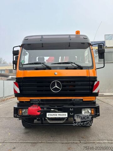 Vrachtwagen met kraan Mercedes-Benz SK 1824 AK*4x4*HMF 1253 K4 B3*Seilwinde