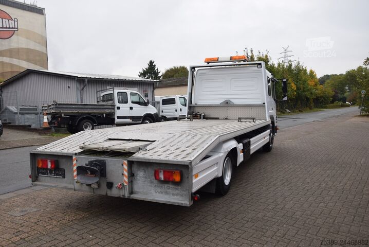 Autotransporter varevogn Mercedes-Benz Atego 818 Abschepp. Seilwinde AHK Klima Liege