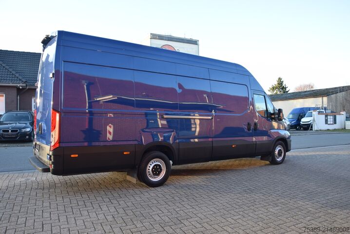Vans ar augstu jumtu Iveco Daily  35 S14 EU6D Automatik Superhochdach Maxi