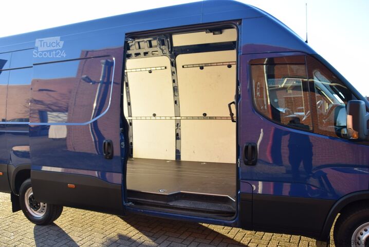 Yüksek tavanlı panelvan Iveco Daily  35 S14 EU6D Automatik Superhochdach Maxi