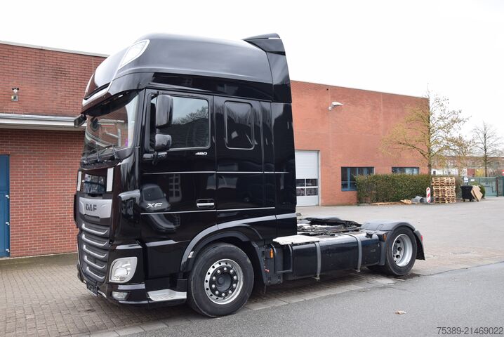 Volumen trækker Daf XF 480 Low Liner Mega Hubsattelplatte ACC