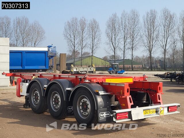 Transport de conteneurs Van Hool 20ft