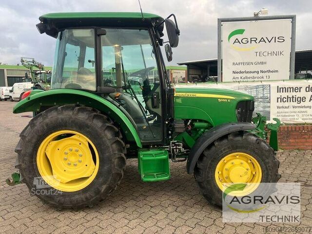 Tractor John Deere 5055 E