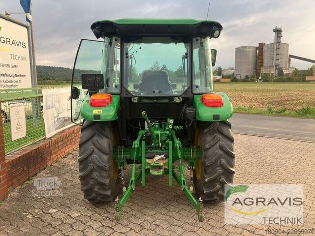 Tractor John Deere 5055 E