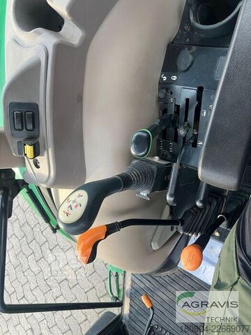 Tractor John Deere 5055 E