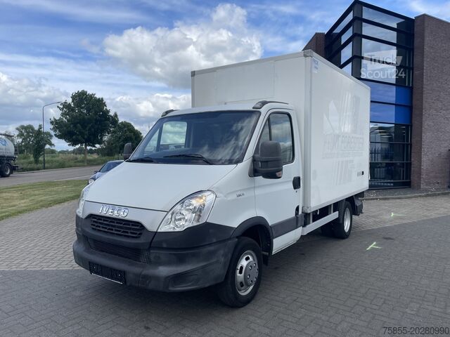 Box body Iveco Daily 35C11 Closed Box / 750 KG Loading Lift / ...