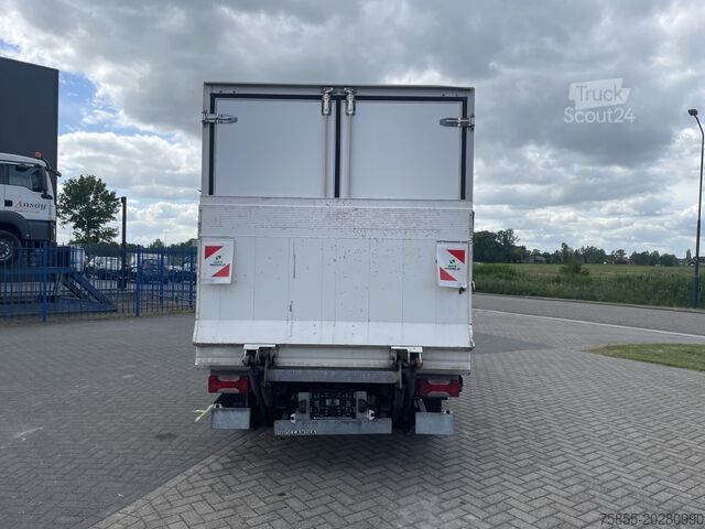 Box body Iveco Daily 35C11 Closed Box / 750 KG Loading Lift / ...
