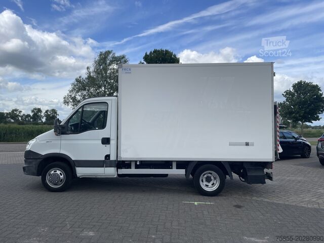 Box body Iveco Daily 35C11 Closed Box / 750 KG Loading Lift / ...